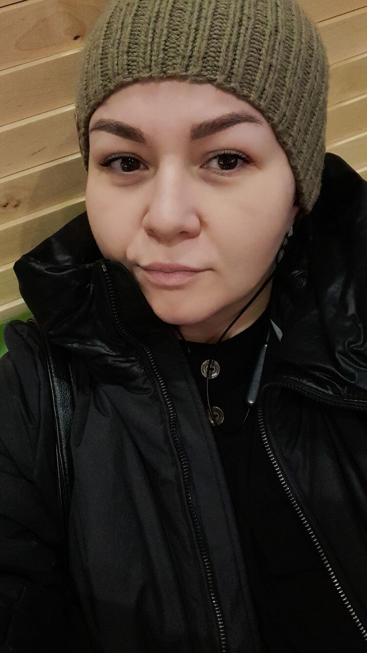  ,   Neznakomka, 40 ,   