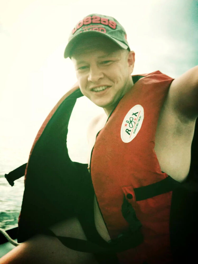 ���� 8221220 ������� ����, 42 ����, ���� ���������� � �����������