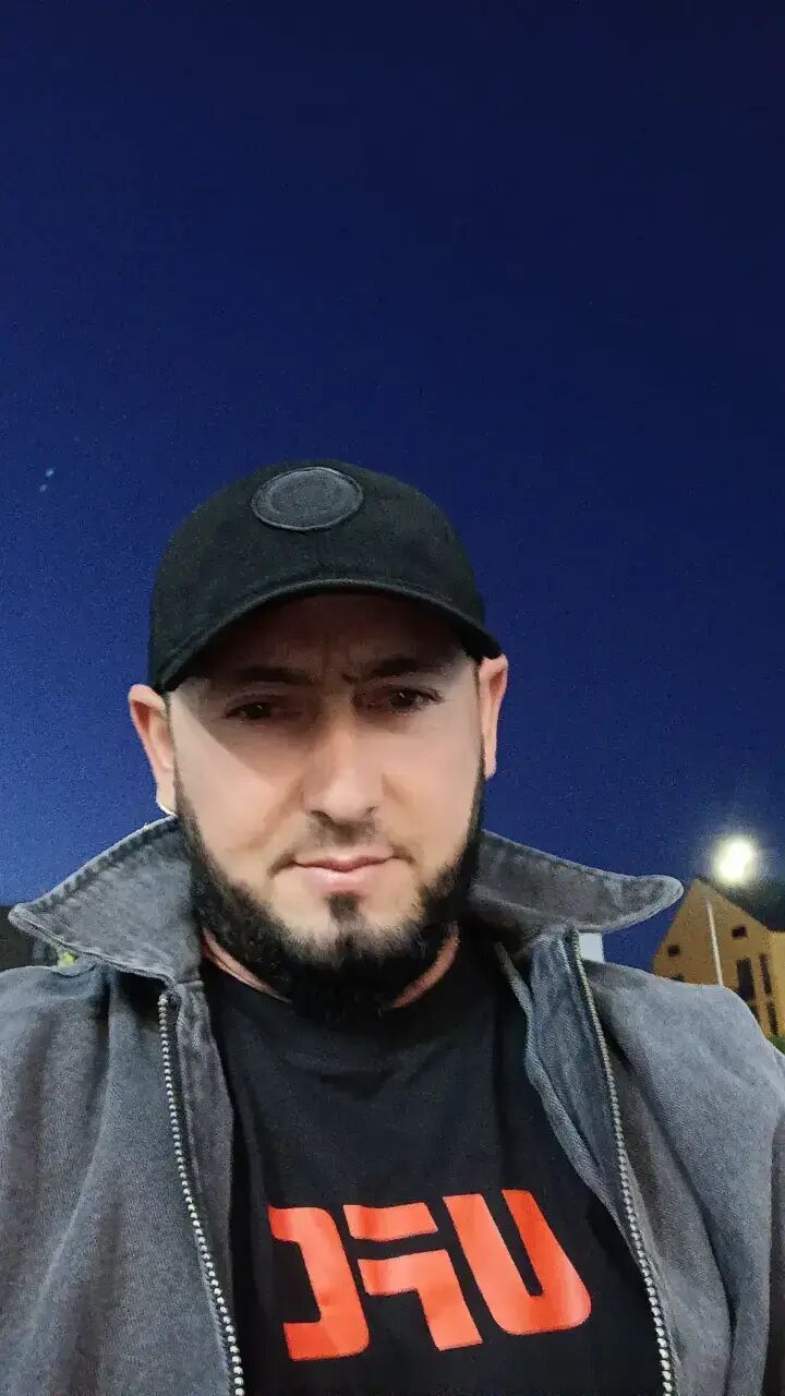  ,   Maga, 34 ,   ,   