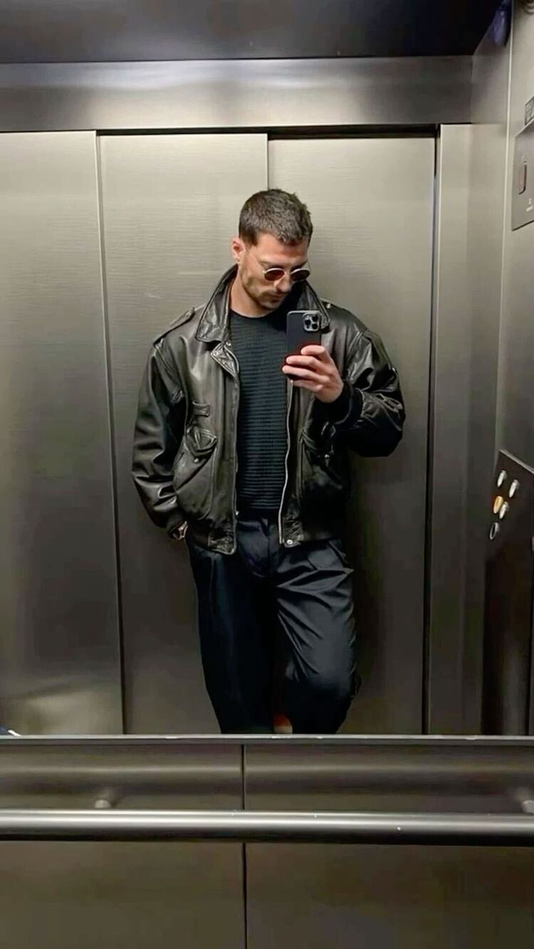  46670980  , 34 ,    