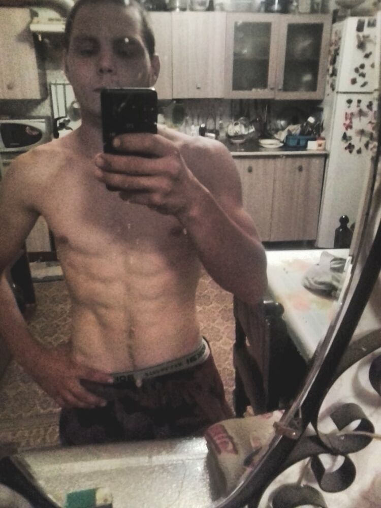  54018890  Alexander, 25 ,    