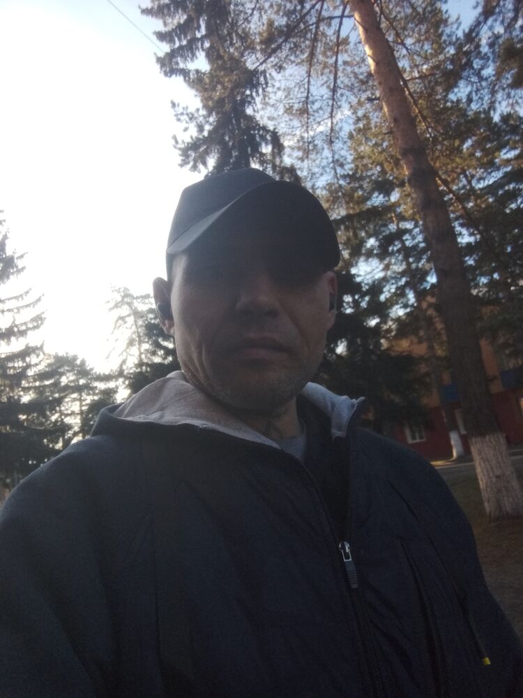  34149130  Aleksei, 43 ,    