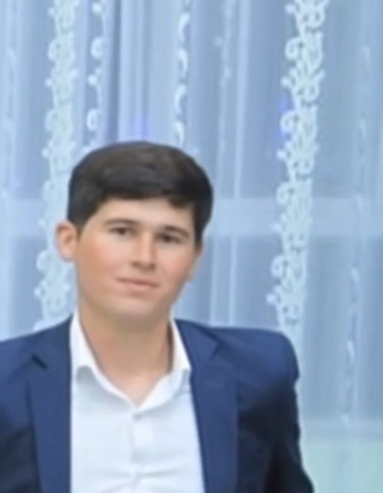  53942610  Gurban, 32 ,    