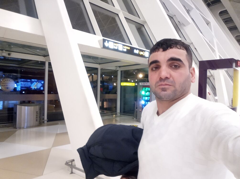 33502440  Elcin, 36 ,    