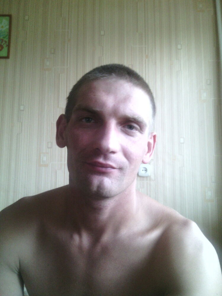  7899200  Andriy, 39 ,    