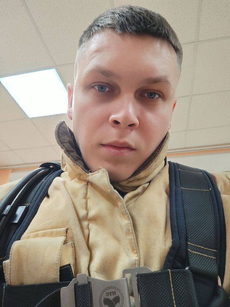  ,   Ilya, 27 ,   ,   , c , 