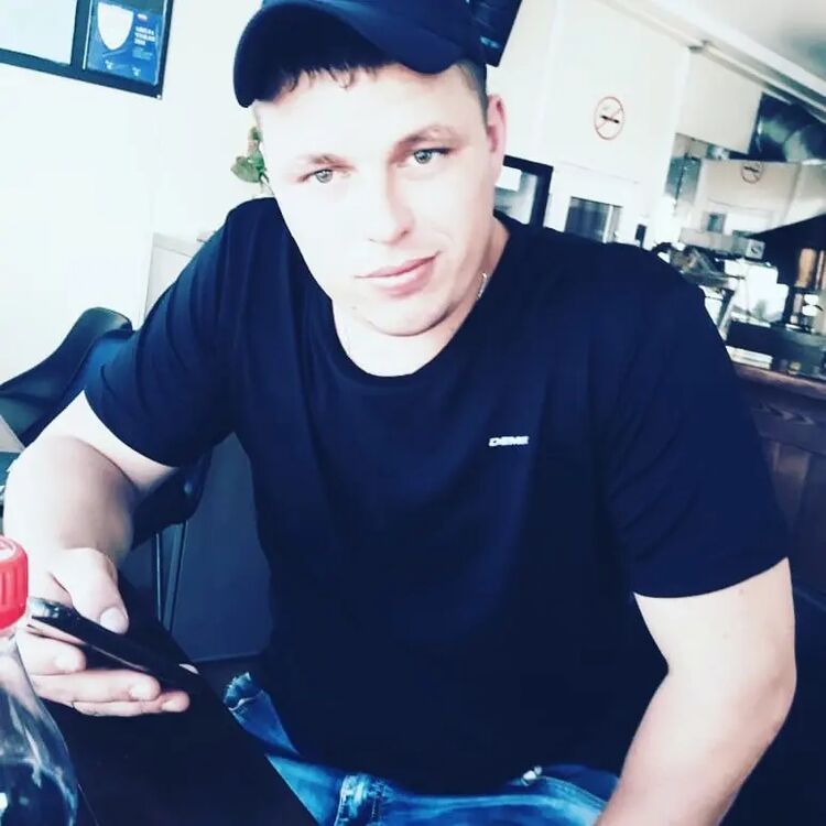  30568930  , 36 ,    