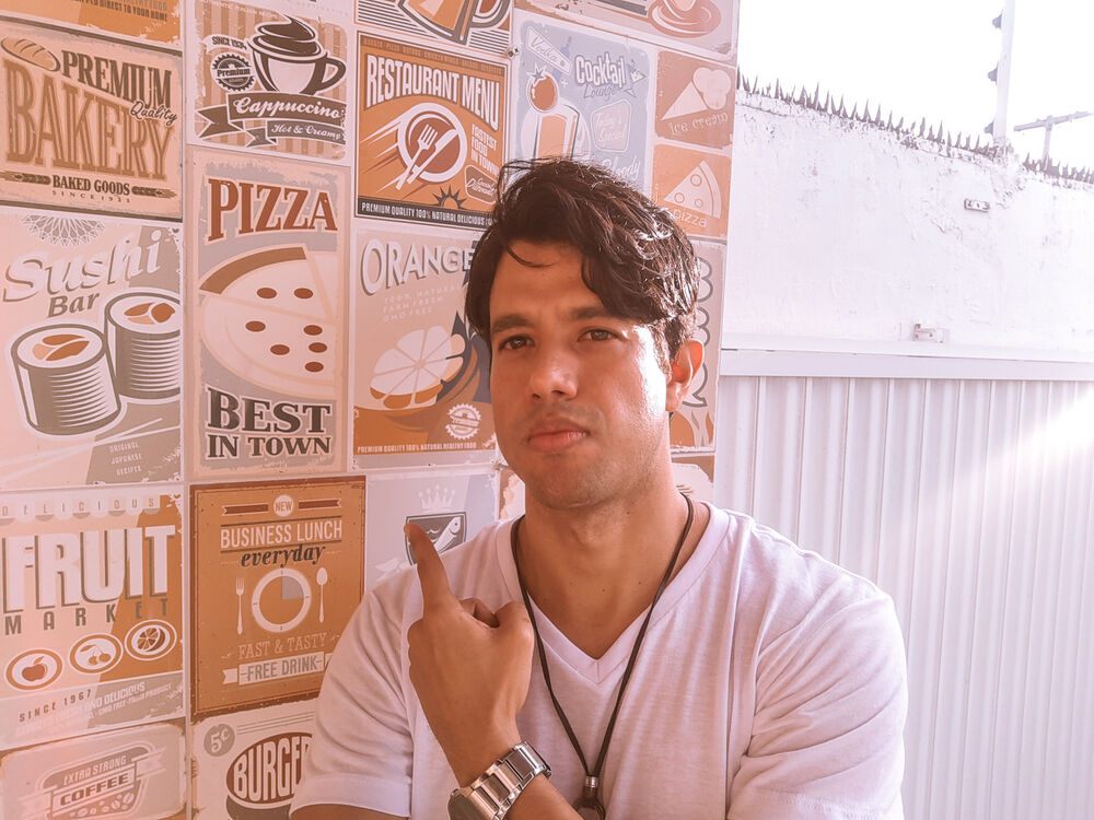  ,   Max Picanso, 41 ,     , c 