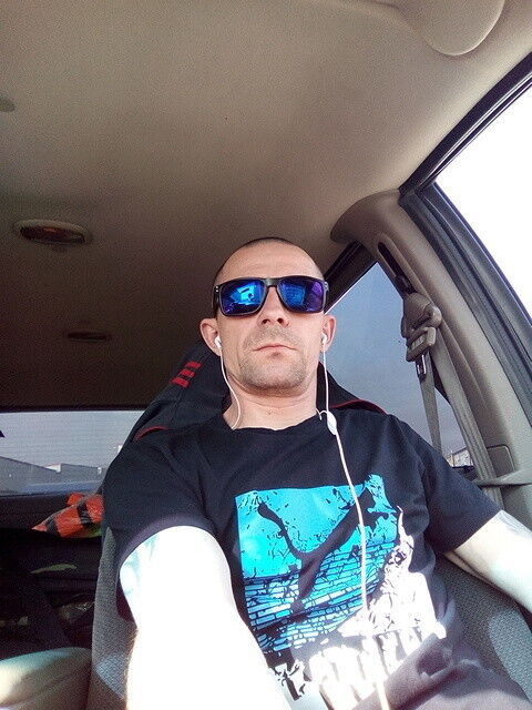  12245450  Pavel pepel, 42 ,    
