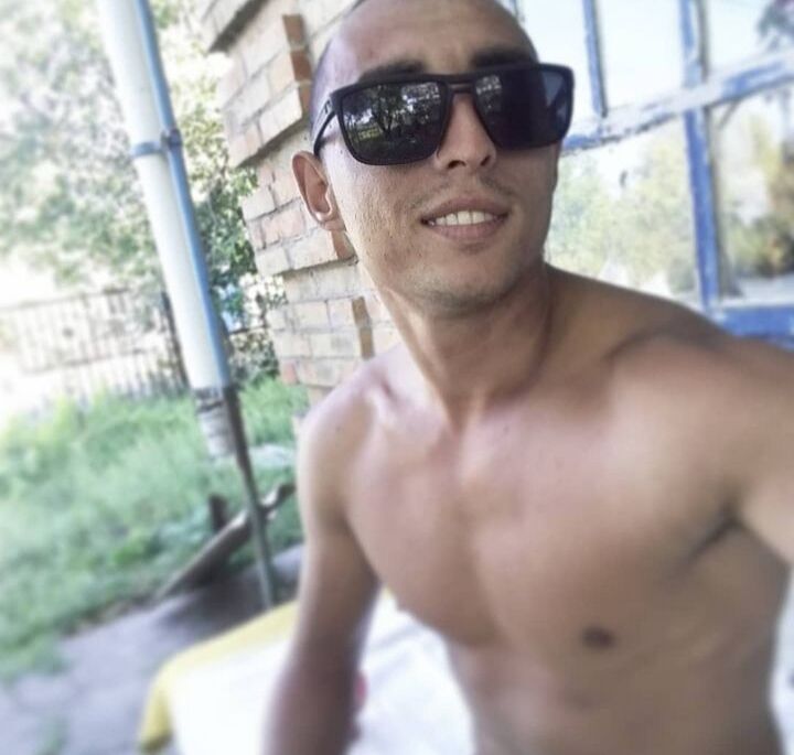  43010520  Dima, 28 ,    