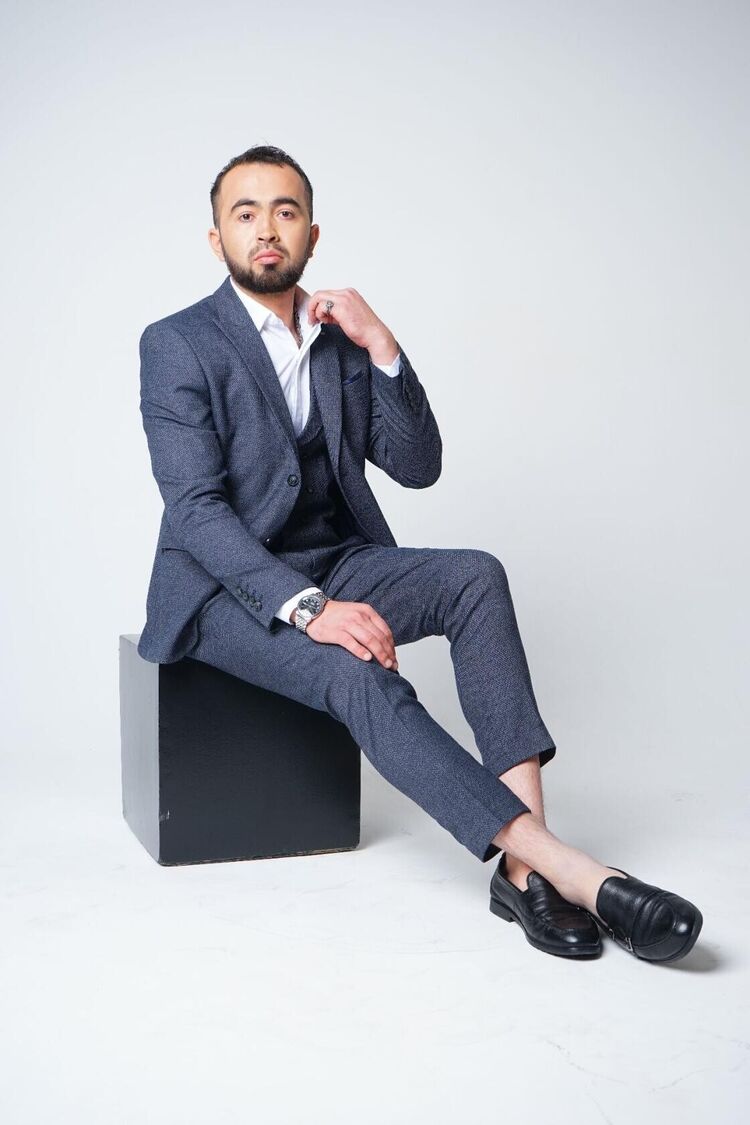  ,   Farruk, 31 ,   ,   