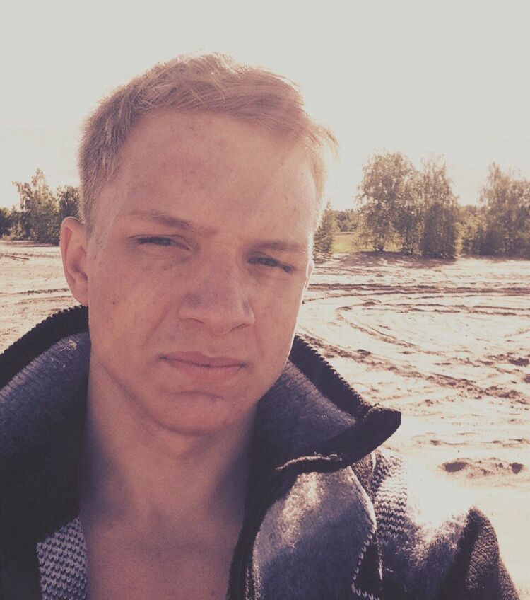  40617660  Andrey, 26 ,    