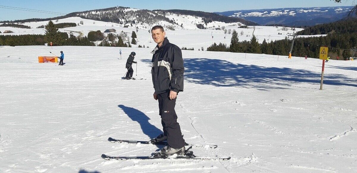  ,   Sergejs, 46 ,   ,   , c 