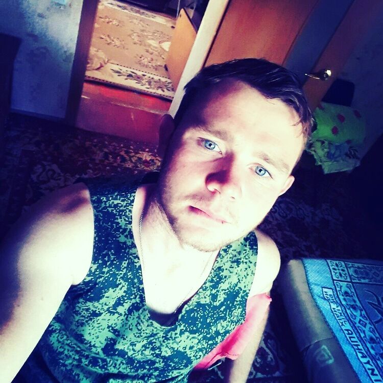 ���� 25695810 ������� ���������, 28 ���, ���� ���������� � �������-��-����