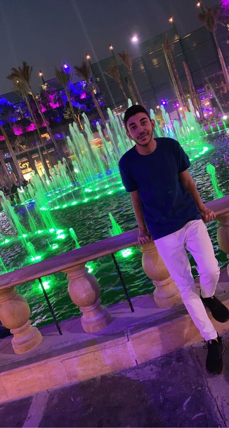  ,   Ali, 23 ,   ,   , c , 