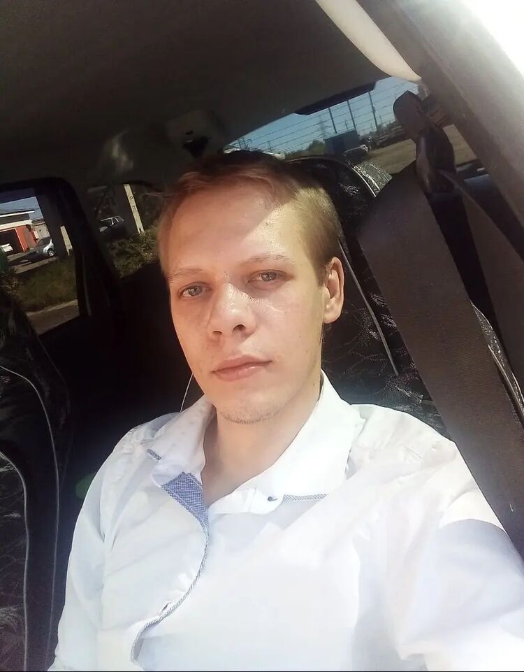  27913850  Alexander, 30 ,    