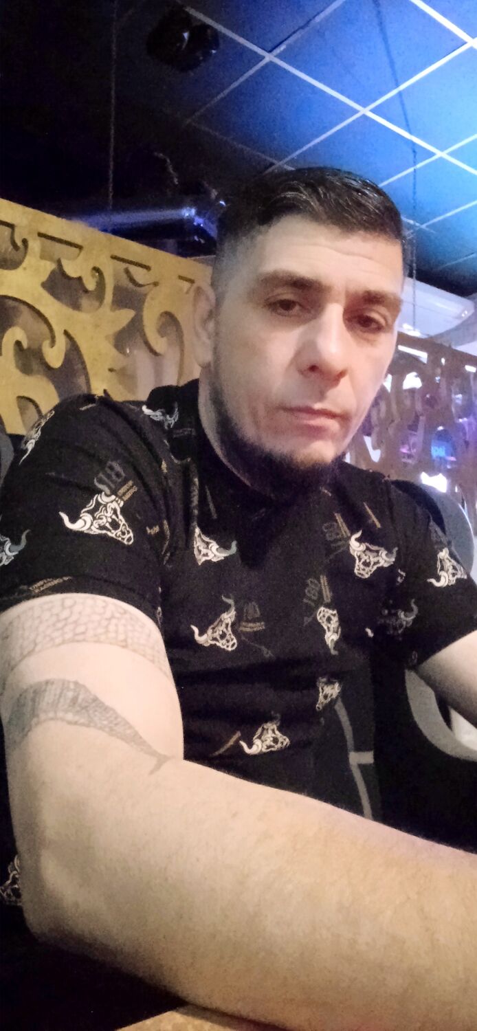  42860090  Gennadiy, 43 ,    