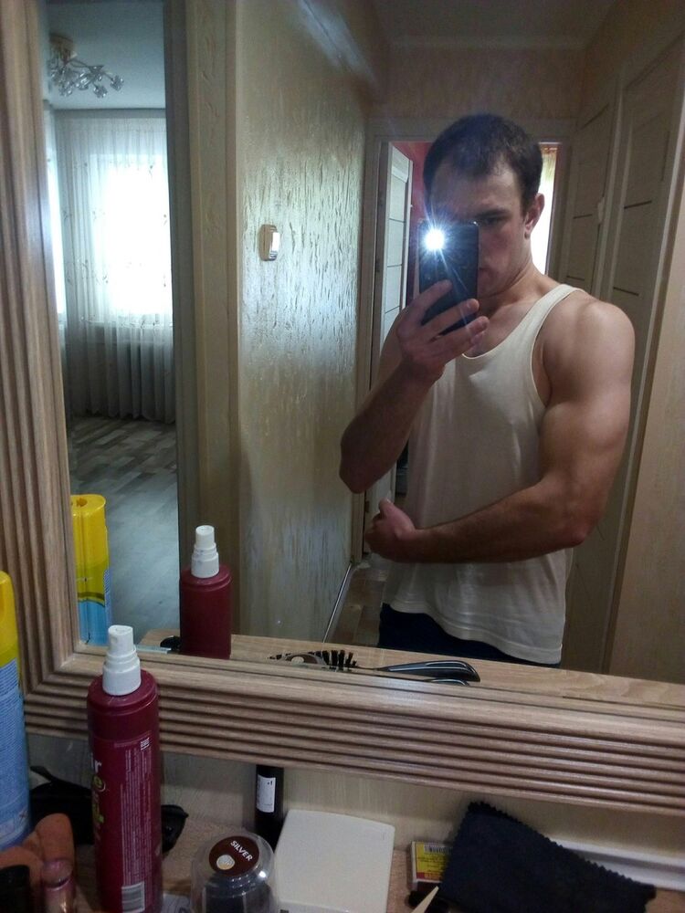  11887390  Stas, 35 ,    