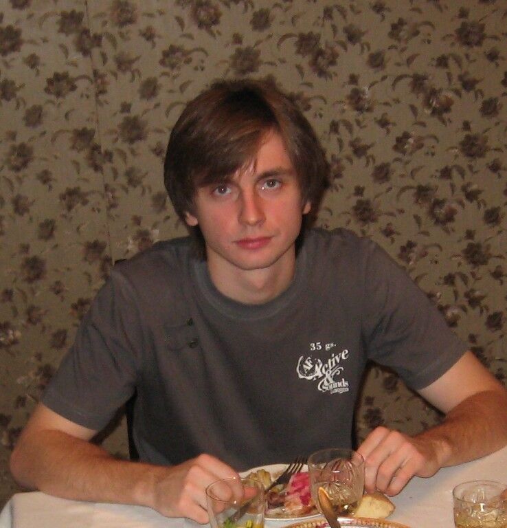  5209480  Anvar, 40 ,    