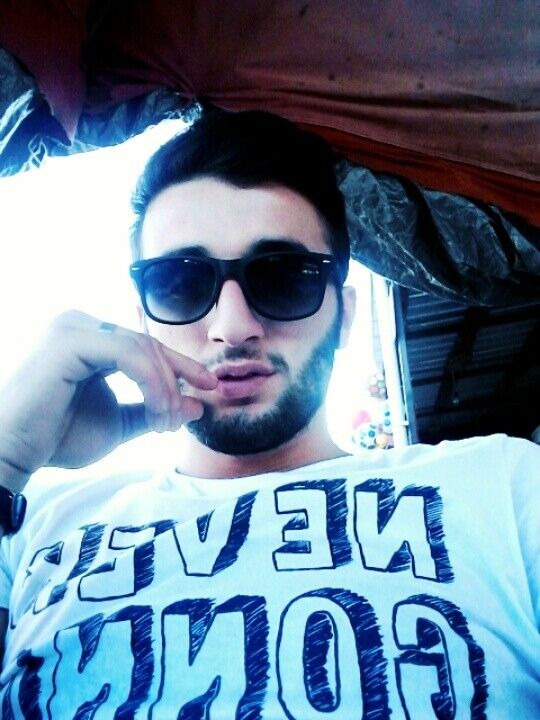  ,   Davit, 27 ,   ,   , c 