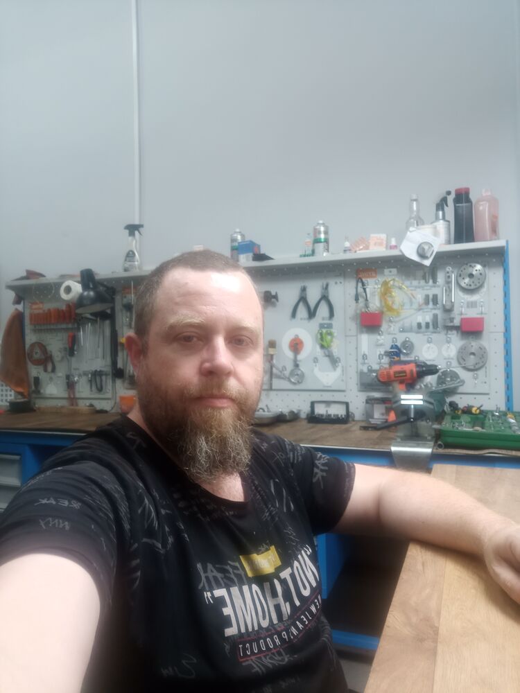  33238540  Vasilchenko, 44 ,    