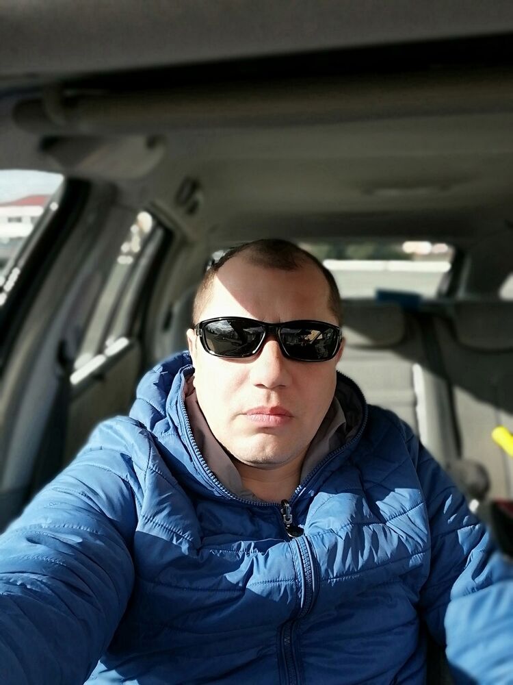  15590580  , 44 ,    