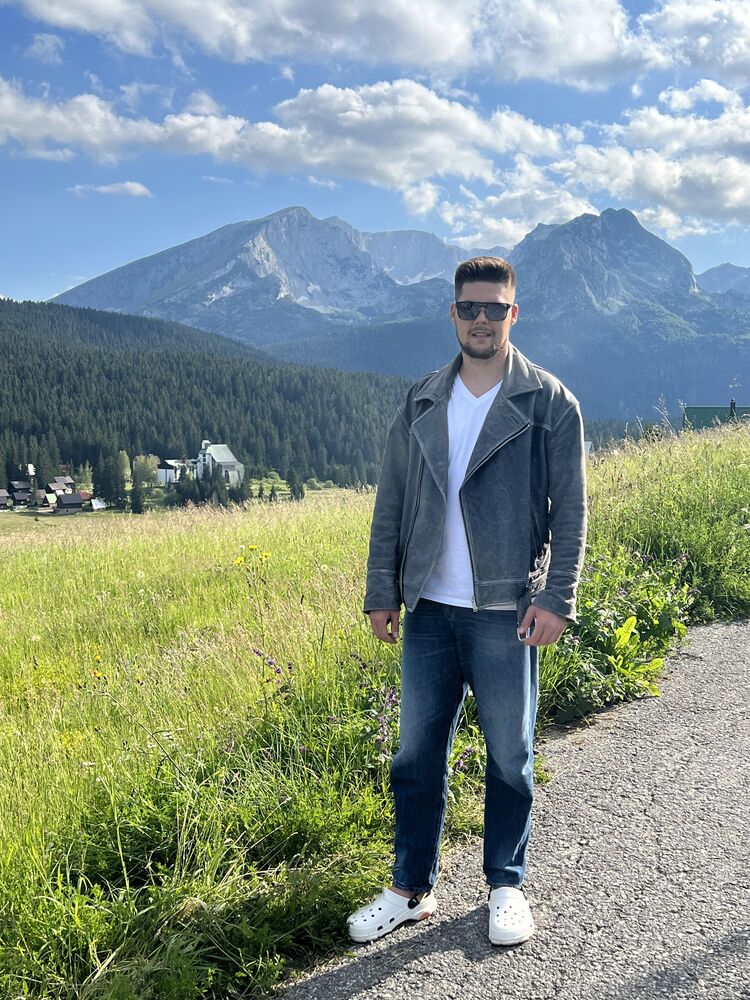  ,   Roman, 32 ,   ,   