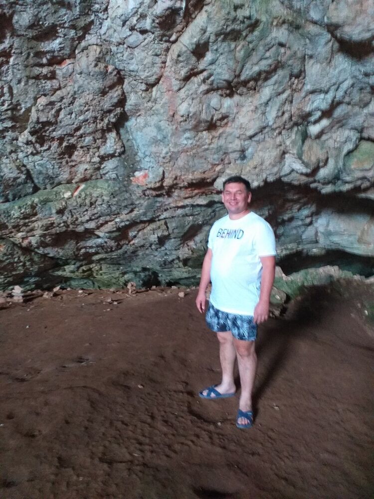  ,   Rustem, 44 ,  