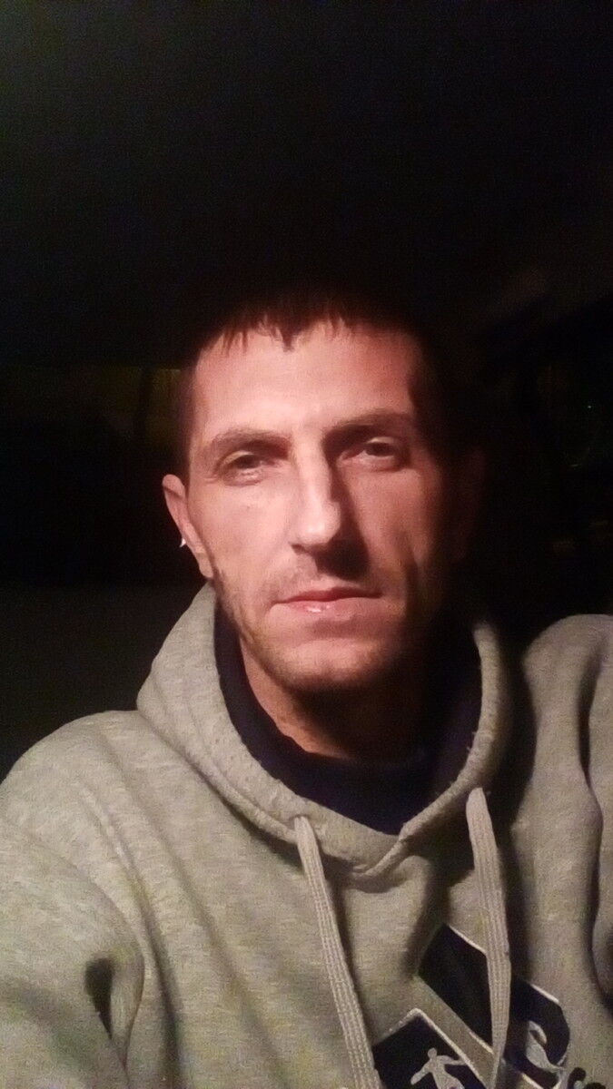  ,   Andrei, 47 ,   ,   , c 