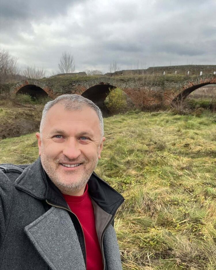  53670380  , 43 ,    -