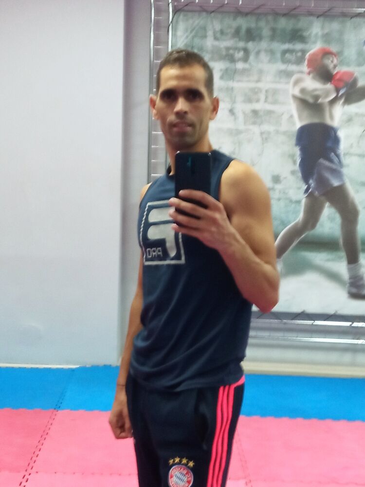  54144380  Amin, 39 ,    