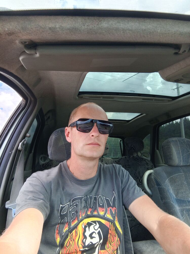  46860410  , 40 ,    