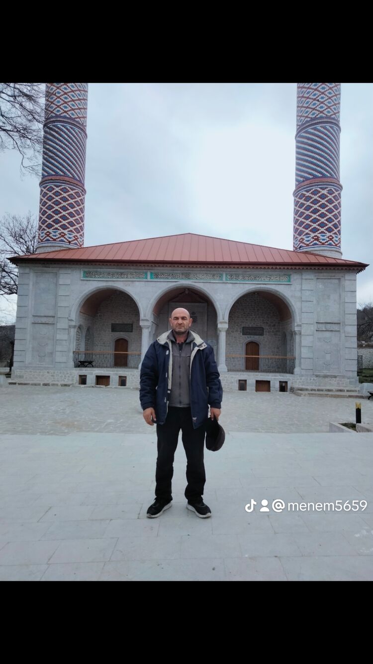  43481670  Ozumem, 48 ,    