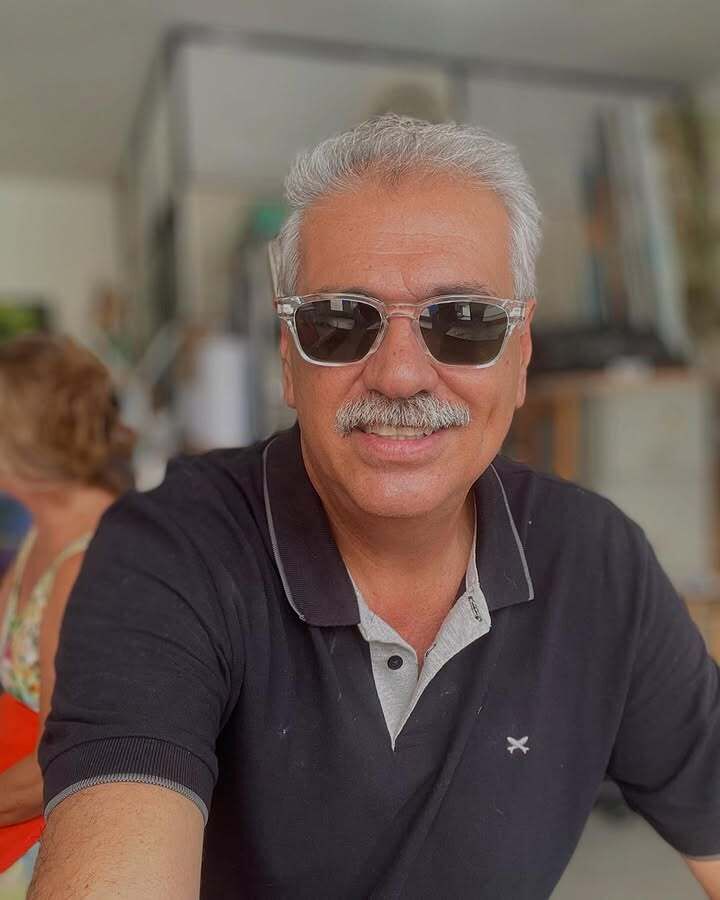  49311730  Richard, 63 ,    