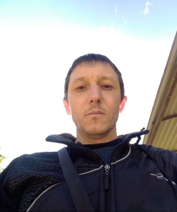  ,   Maksim, 37 ,   c 