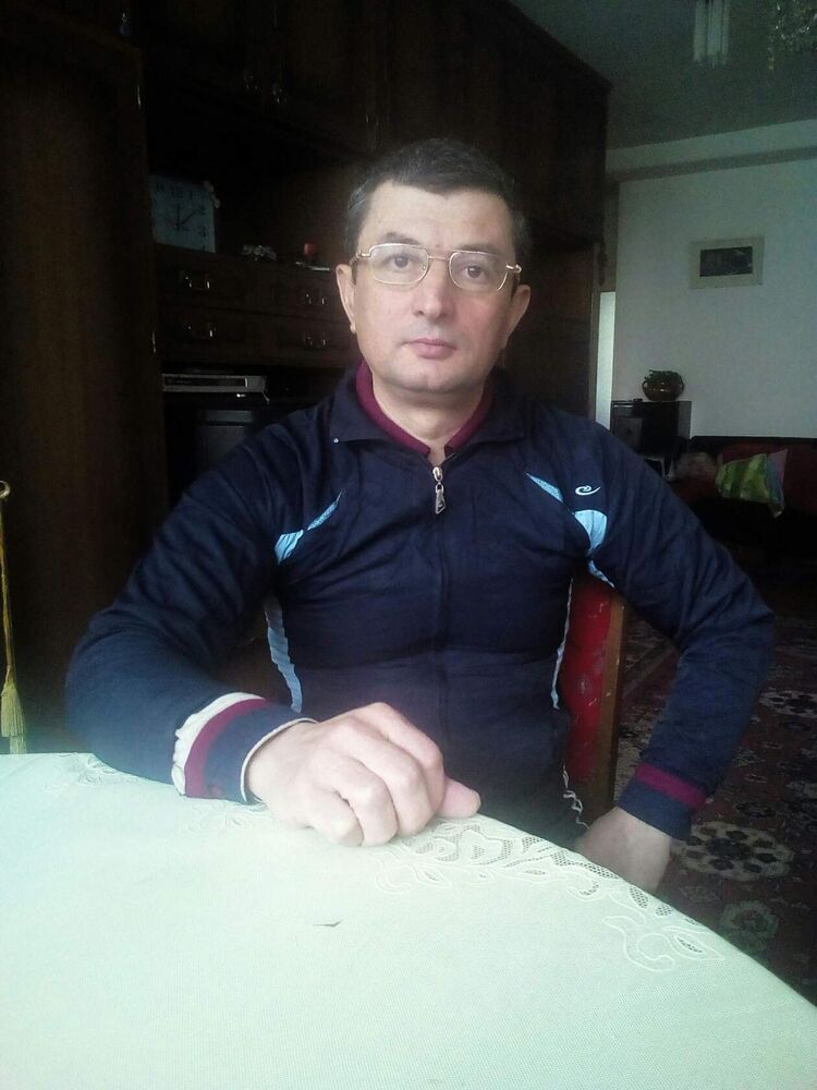  45180500  Arman, 56 ,    