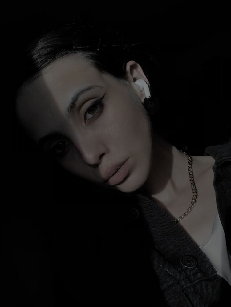  34587530  , 25 ,    