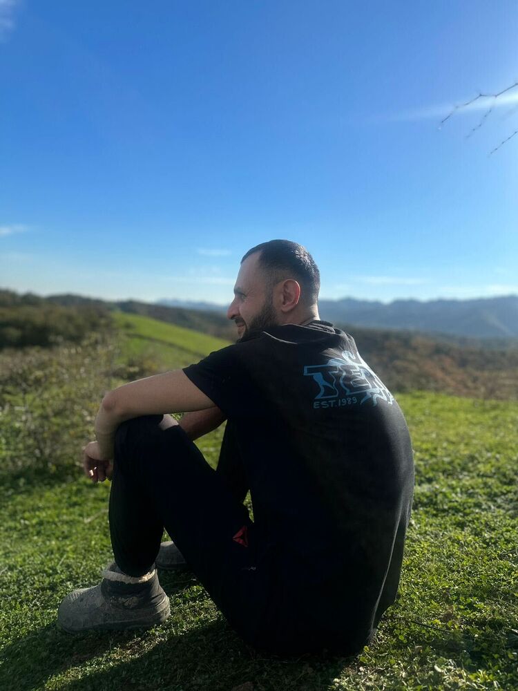  43840610  , 35 ,    