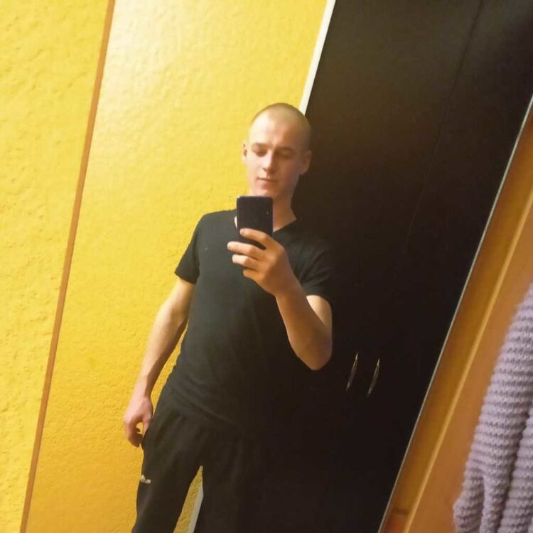  18531690  , 26 ,    