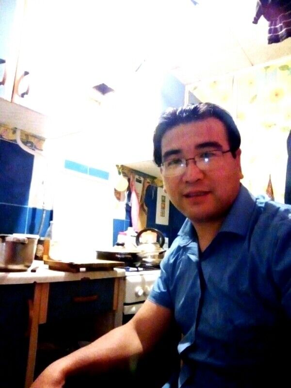  18898120  Baxtiyor, 39 ,    