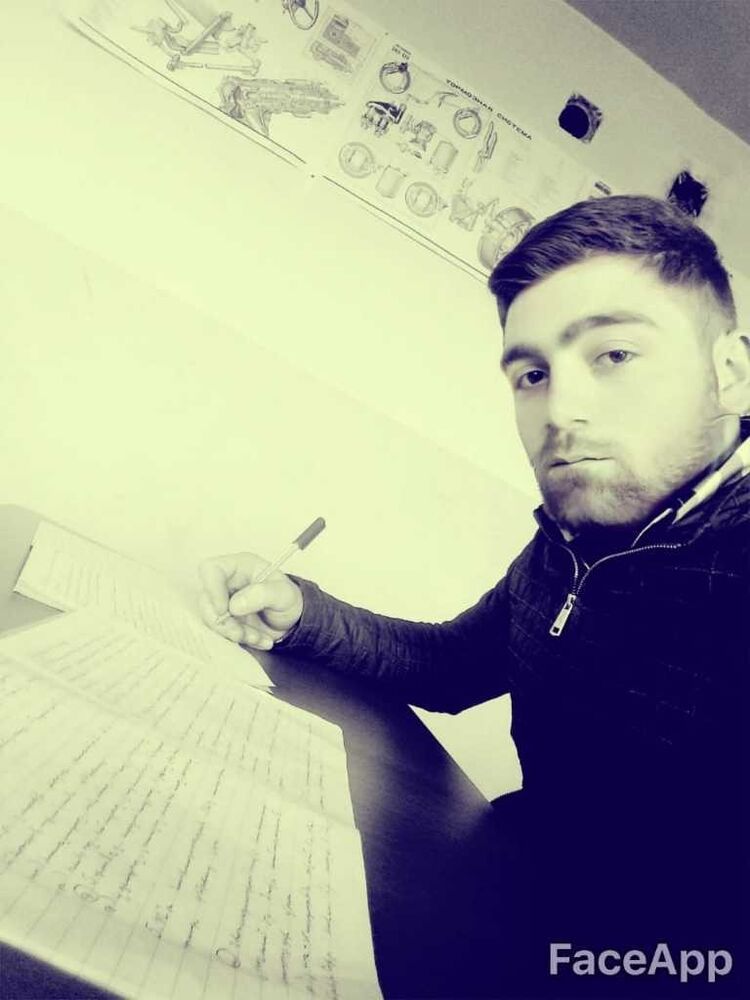 ,   Davo, 32 ,   ,   , c 