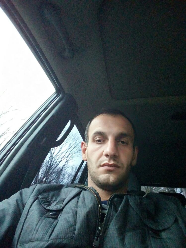  9388270  Ragden, 37 ,    