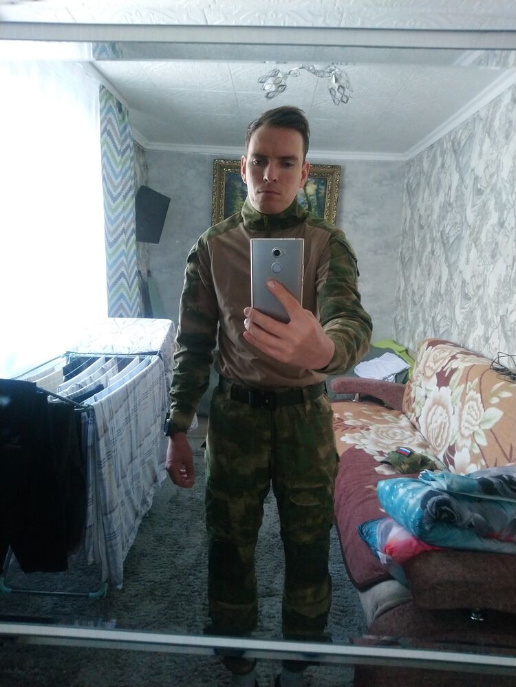  49701860  Radzhiv, 33 ,    