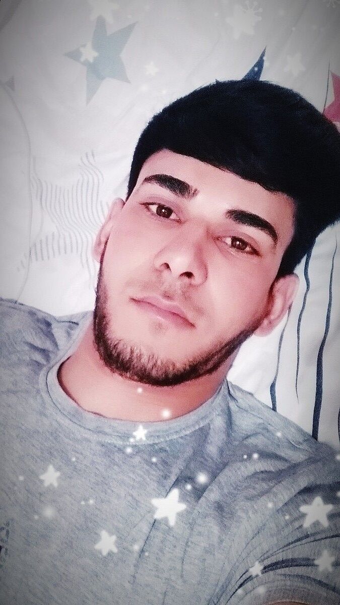  18218550  Ahmet, 29 ,    