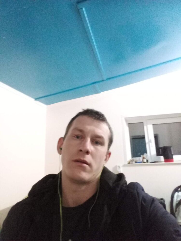  ,   , 33 ,   