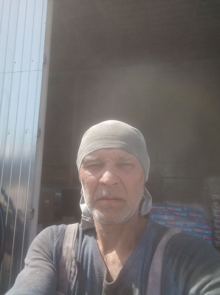  44032840  , 52 ,    