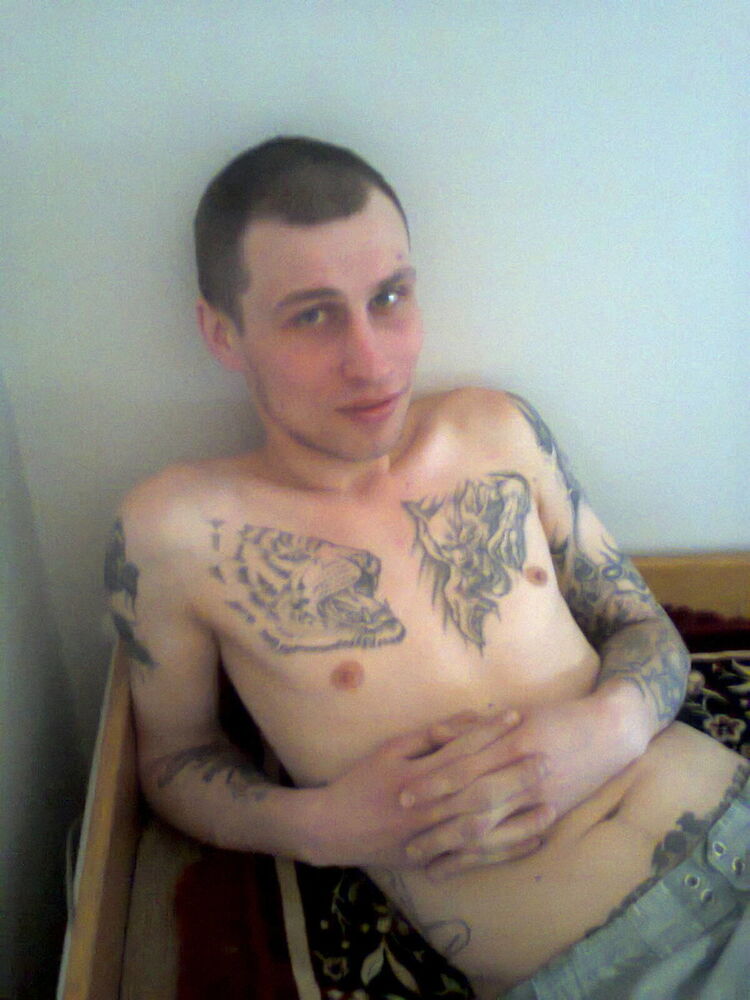  4208610  Aleksandr, 39 ,    