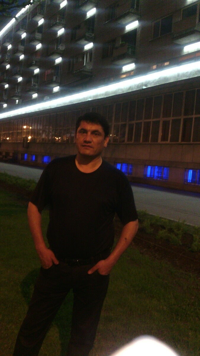  4409210  Shuhrat, 51 ,    -