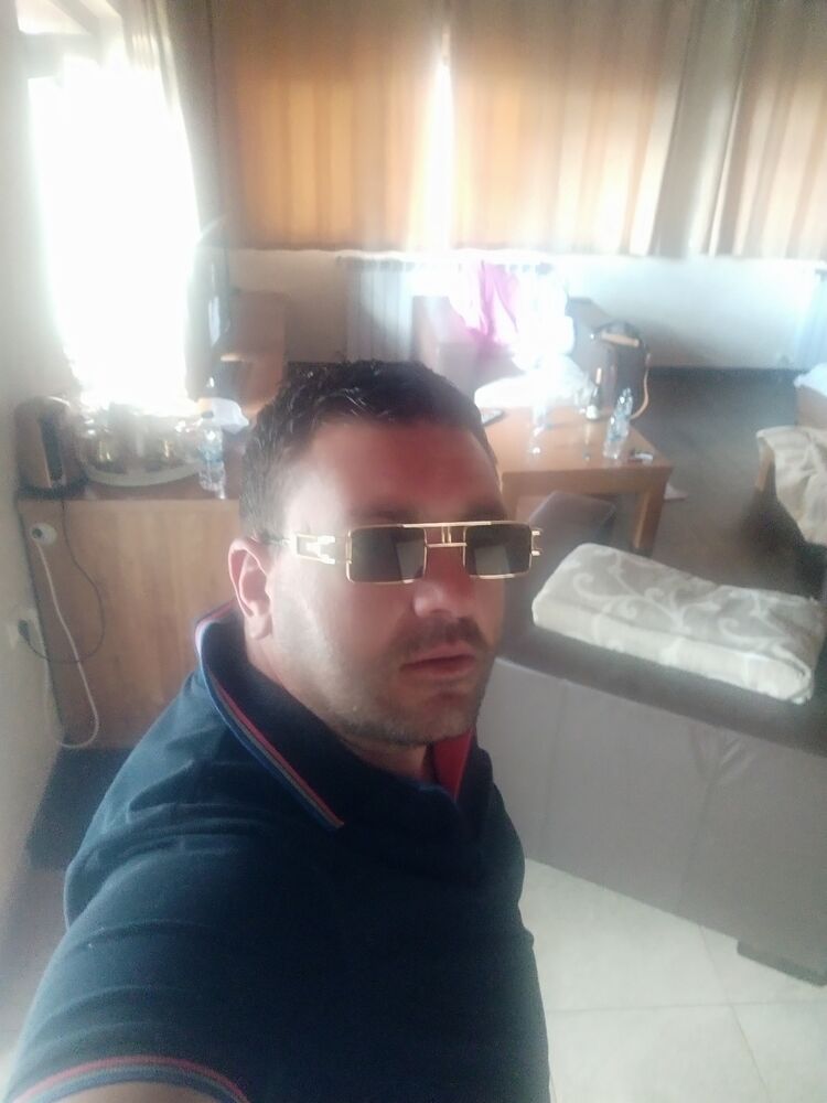  43657580  Binata, 41 ,    Yakoruda