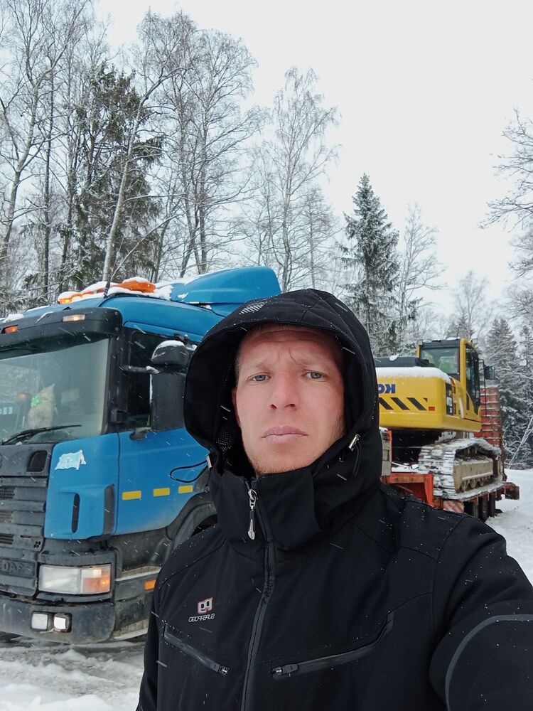   ,   Alexander, 36 ,   ,   , 
